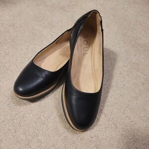 SOUL Naturalizer Black and Tan Flats
